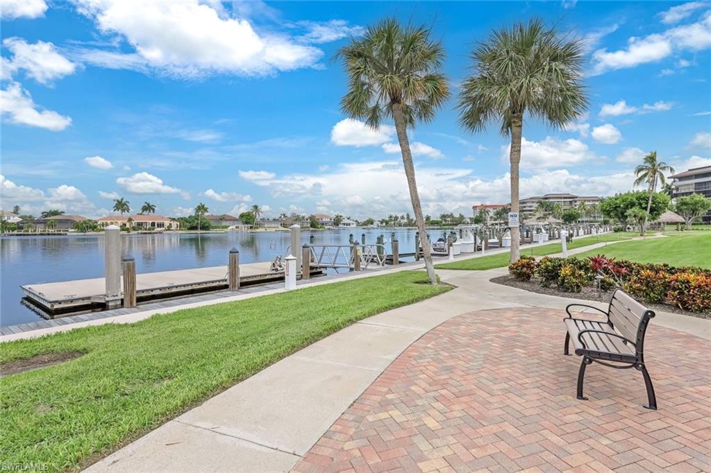 320 Seaview CT 1207 photo 34