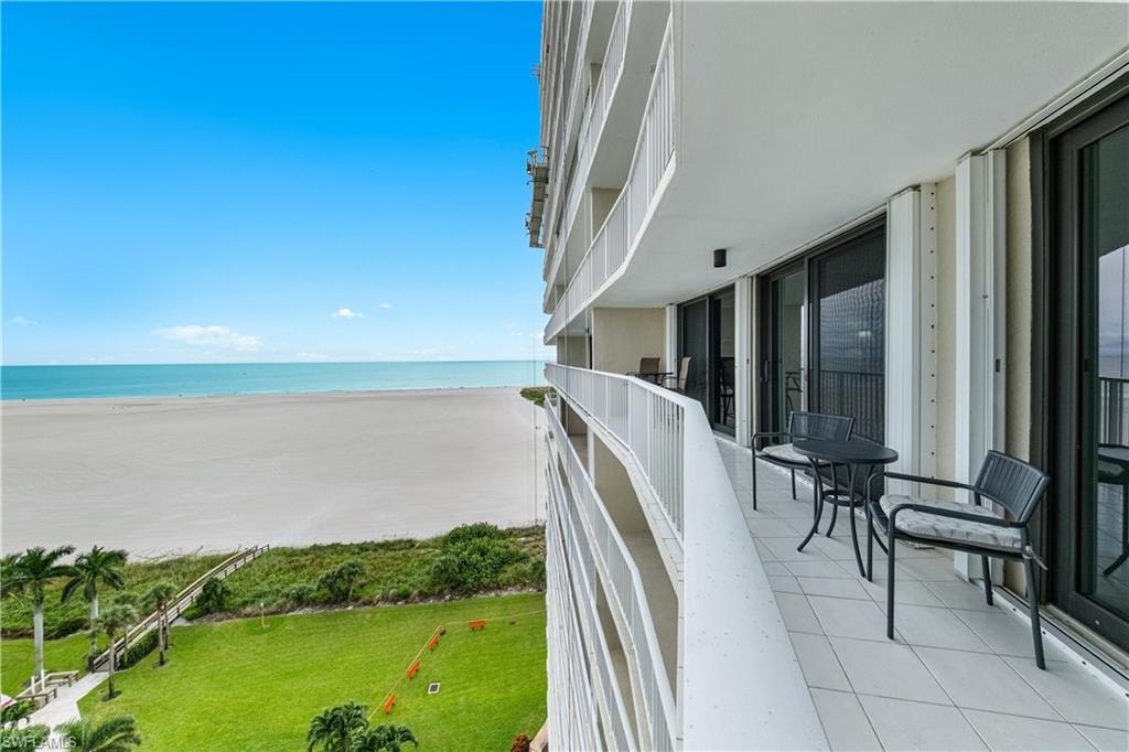 320 Seaview CT 1207 photo 23