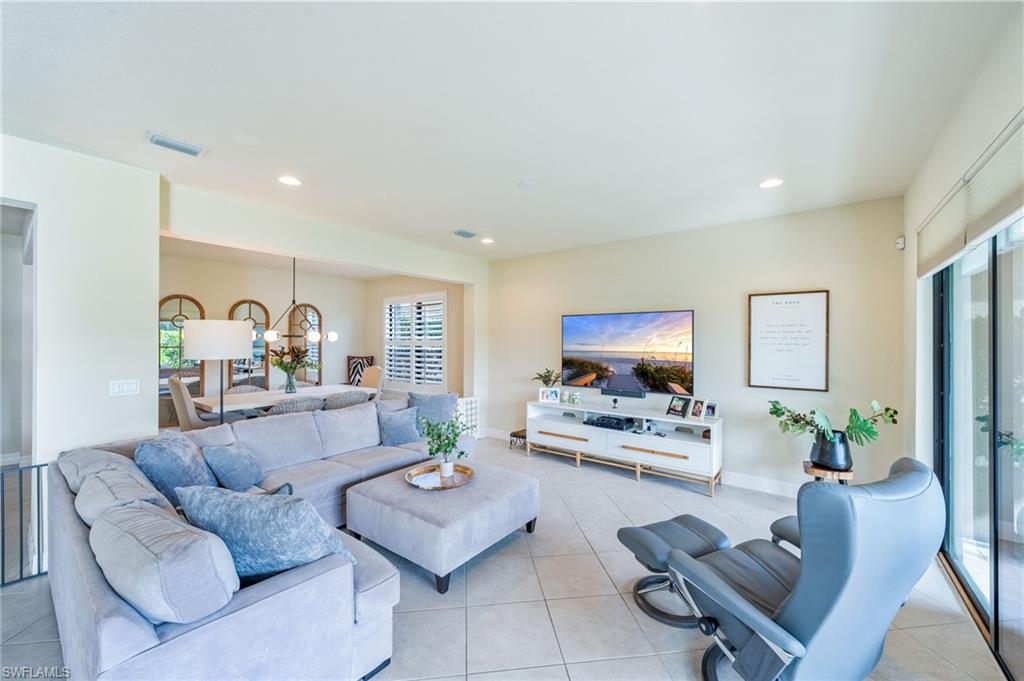 11546 Meadowrun CIR photo 7