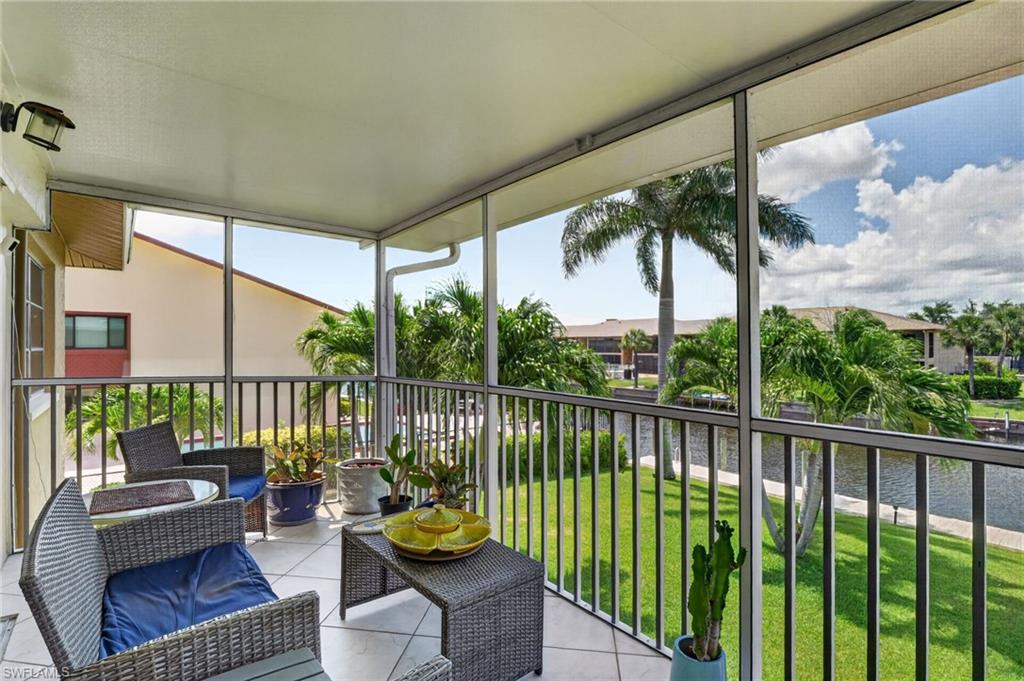 Screened balcony with tile flooring