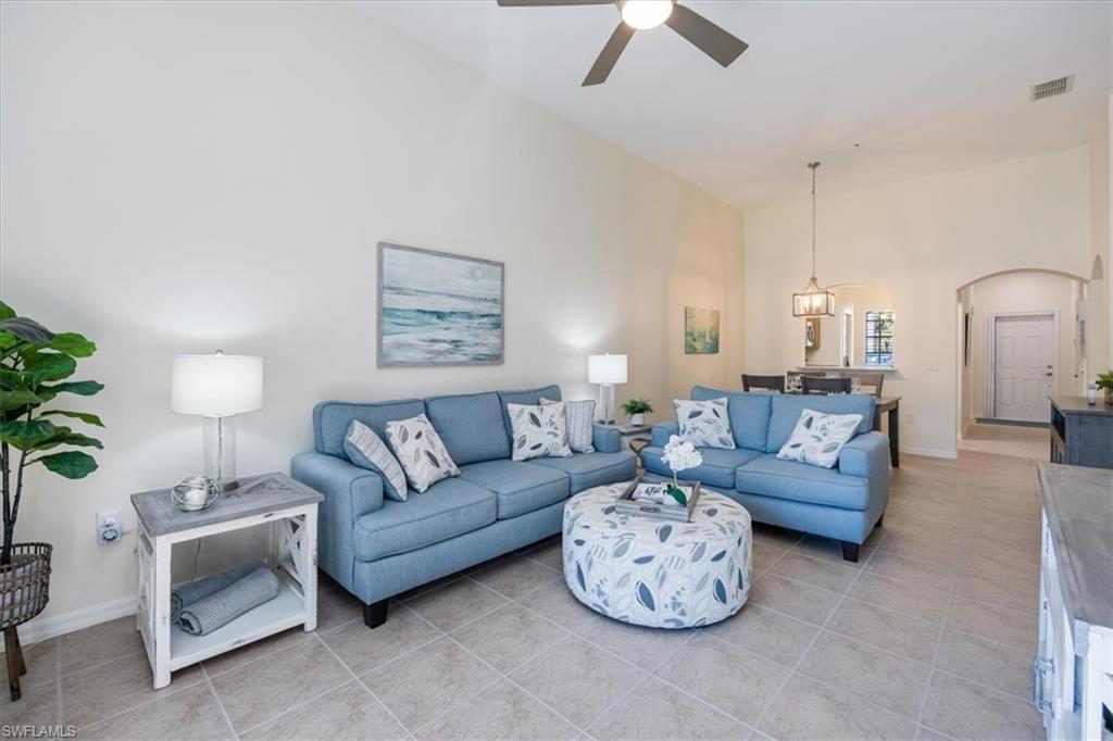 Large open space, updated ceiling fan