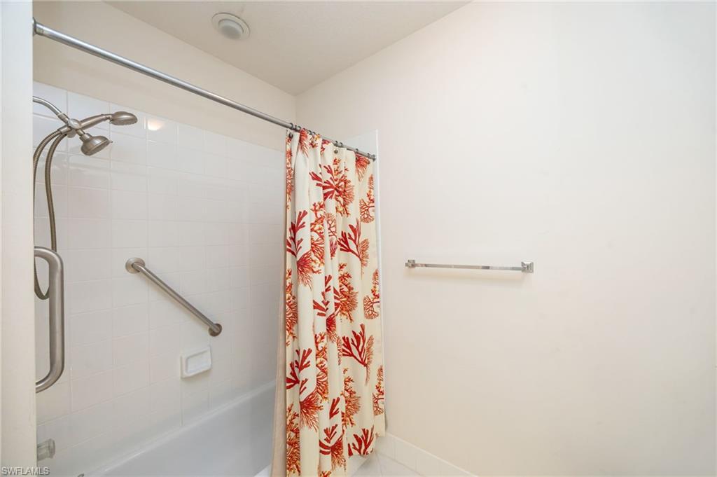 5429 Cove CIR 109 photo 22