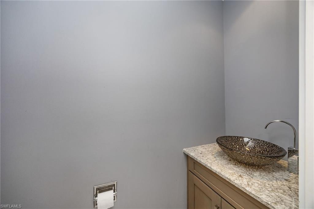5429 Cove CIR 109 photo 11