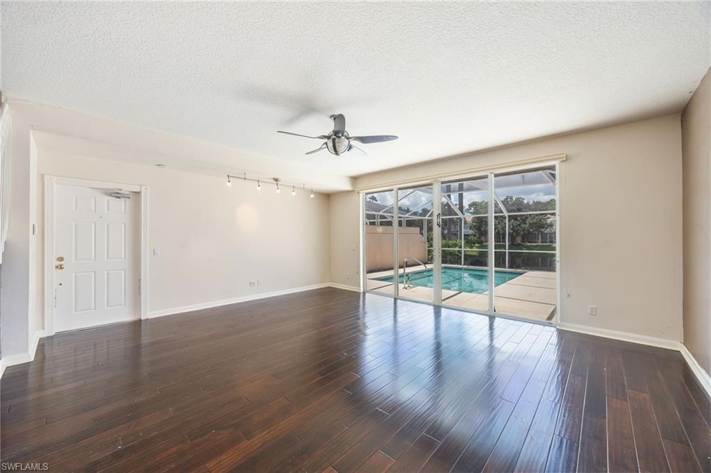 5429 Cove CIR 109