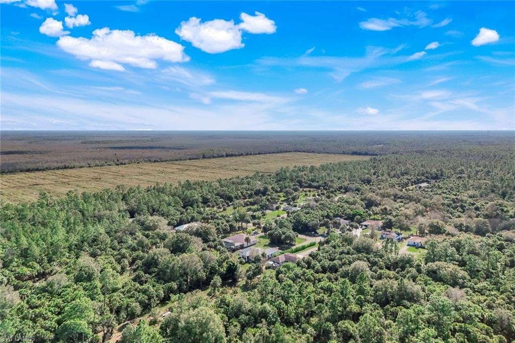 Naples suburban life, have horses, grow your own tropical fruits