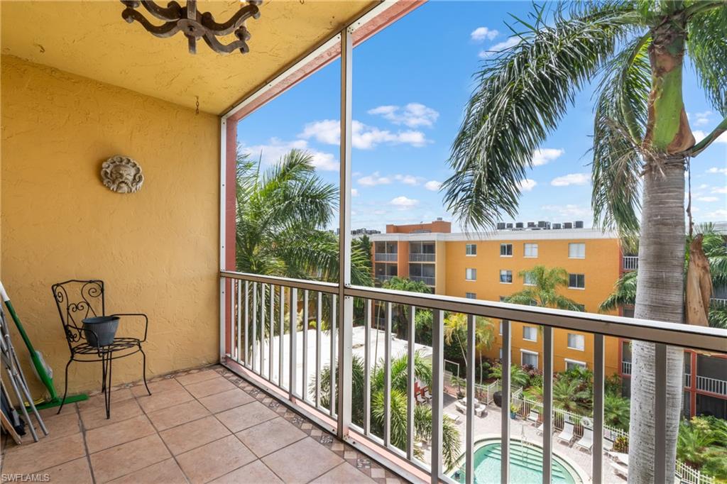 2366 E Mall DR 516 photo 7
