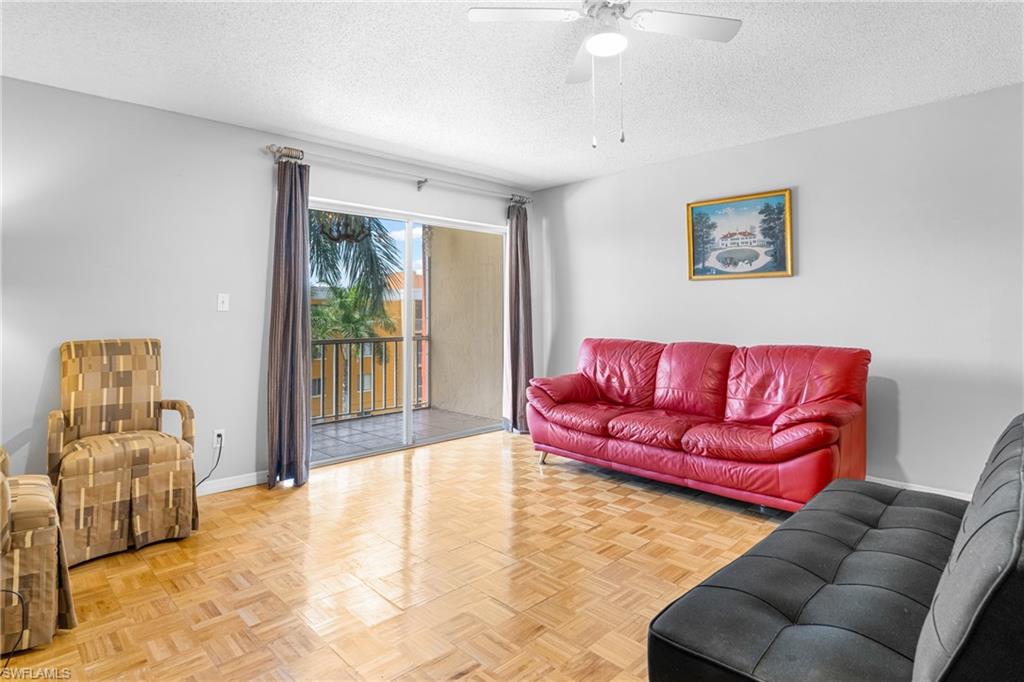 2366 E Mall DR 516 photo 9