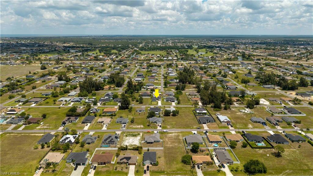 Experience COMFORT, STYLE & the best of SWFL COASTAL LIVING in this exceptional Cape Coral rental opportunity!