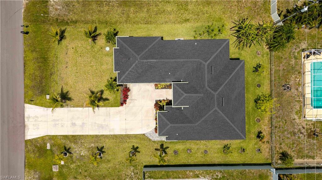 Experience COMFORT, STYLE & the best of SWFL COASTAL LIVING in this exceptional Cape Coral rental opportunity!