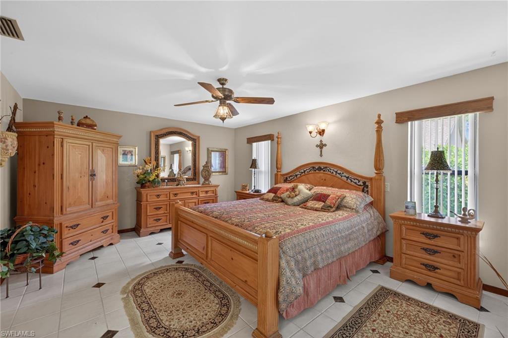 6072 Huntington Woods DR 17 photo 12