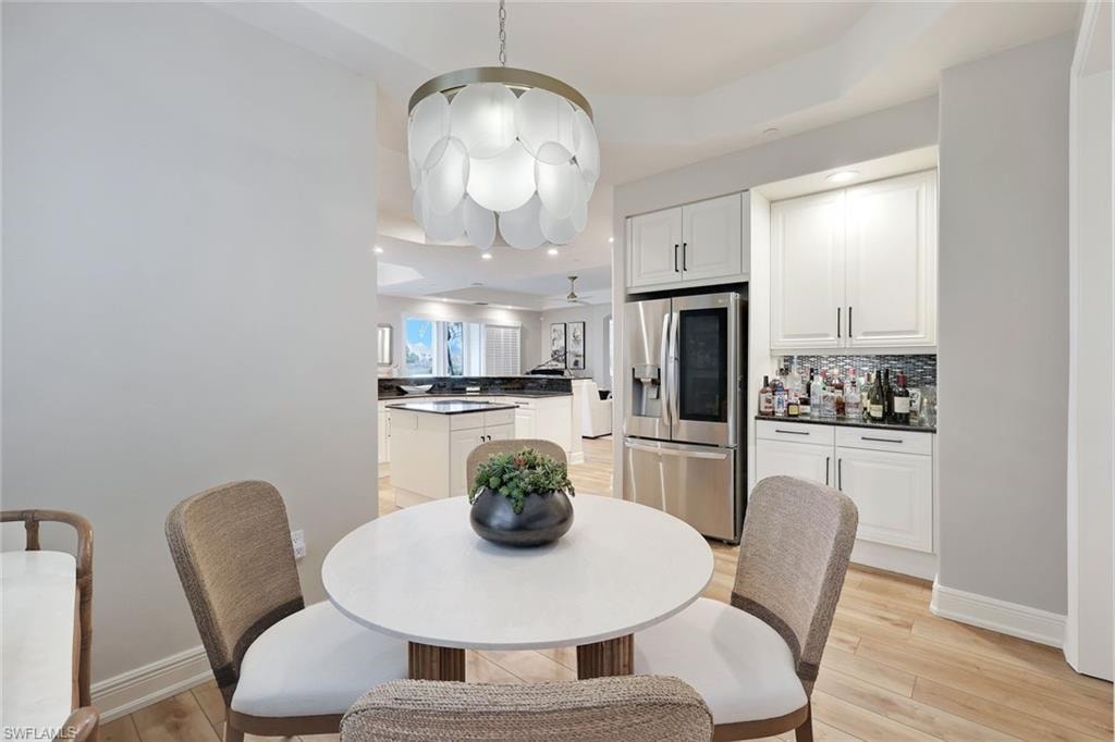 588 Avellino Isles CIR 20101 photo 16