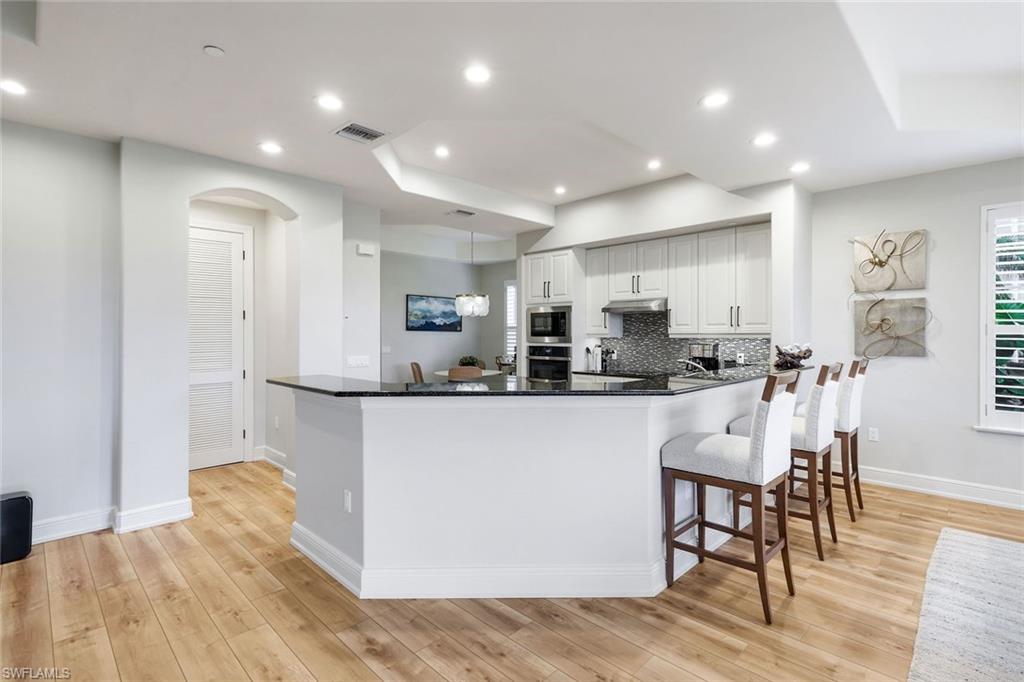 588 Avellino Isles CIR 20101 photo 12