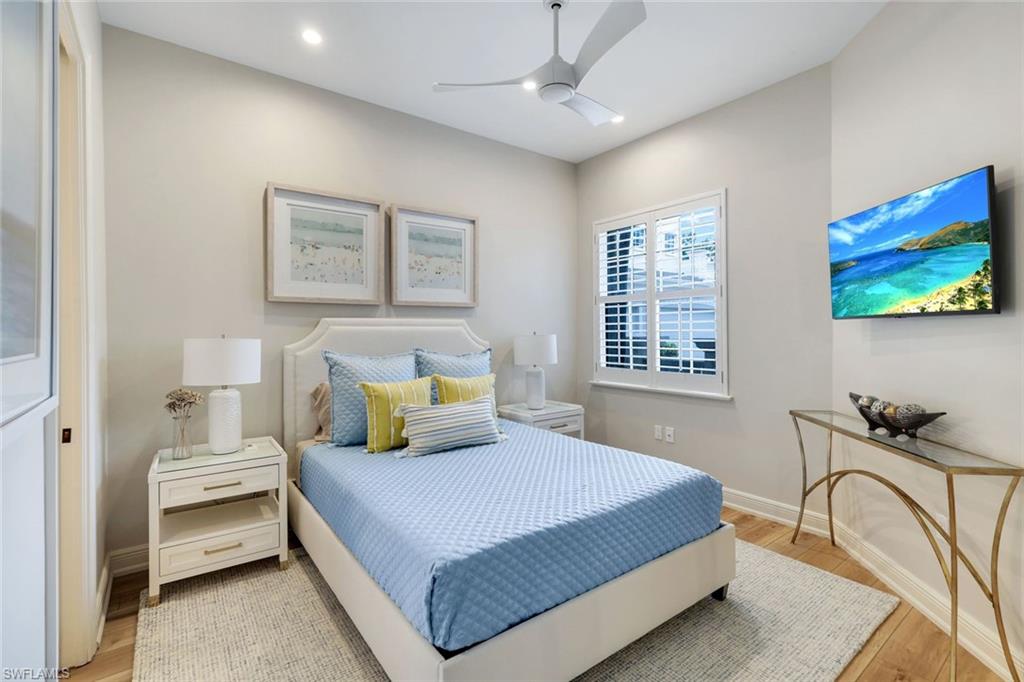 588 Avellino Isles CIR 20101 photo 21
