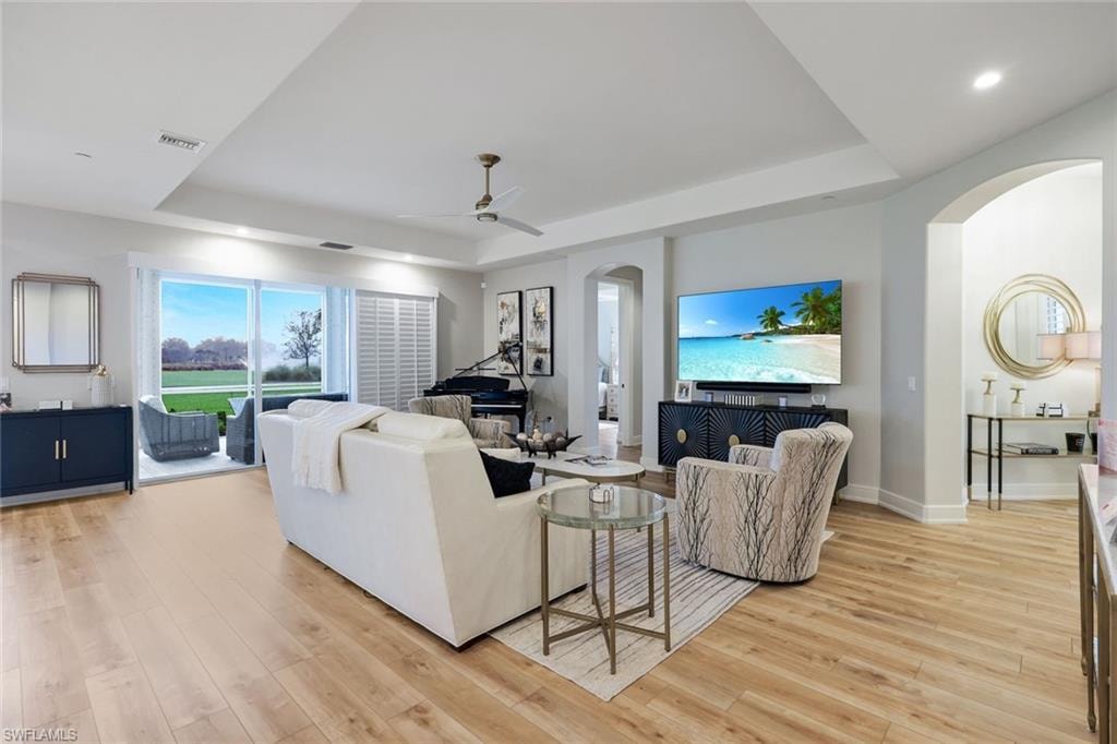 588 Avellino Isles CIR 20101 photo 7