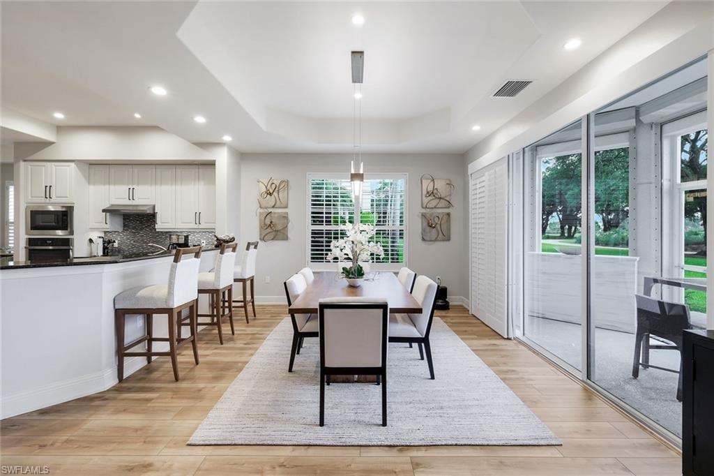 588 Avellino Isles CIR 20101 photo 14