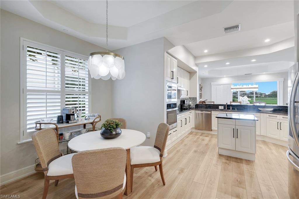 588 Avellino Isles CIR 20101 photo 15