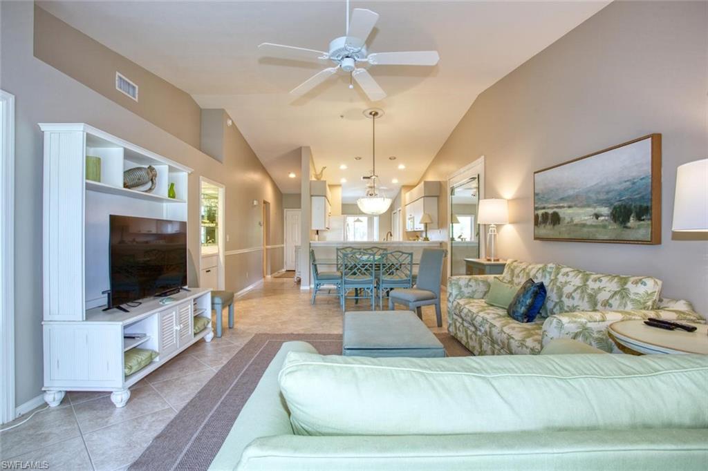 8083 Queen Palm LN 425 photo 11