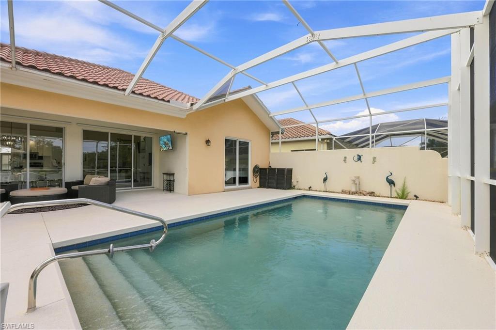 Privacy wall on the Pool deck, fully covered lanai