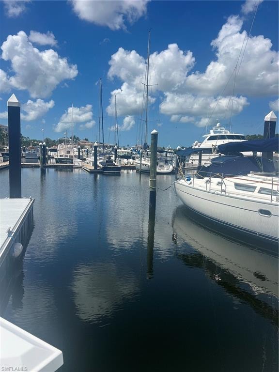 Ideally positioned along the coveted I Dock, this 38’ slip accommodates vessels up to 40’10” with an approved variance and features a generous 15.3’ beam allowance