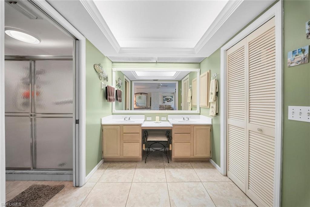 4622 12th PL 124 photo 33