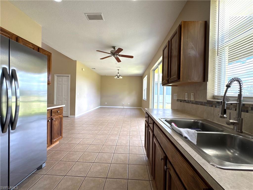 117 Shadow Lakes DR photo 20