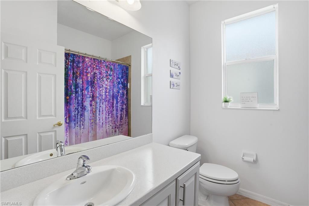 Guest Bath 1