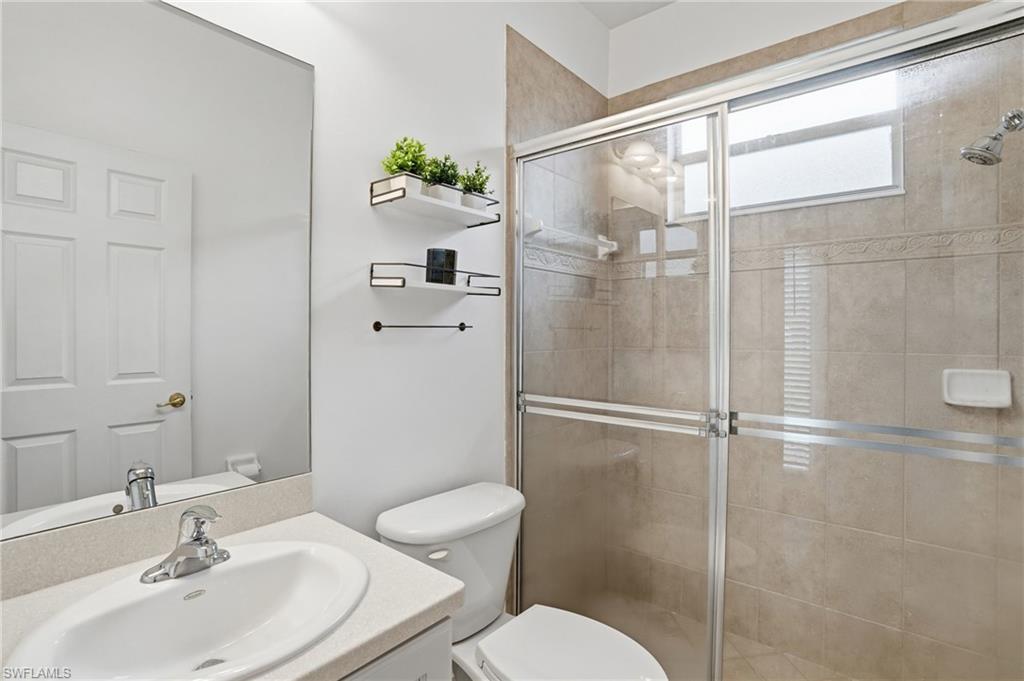 Guest Bathoom 2