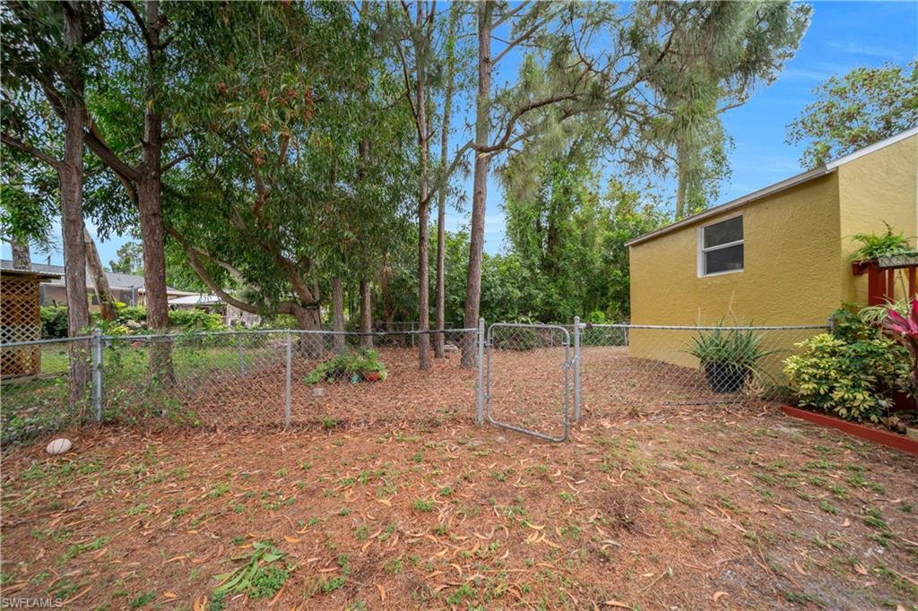 8434 Butternut RD photo 32