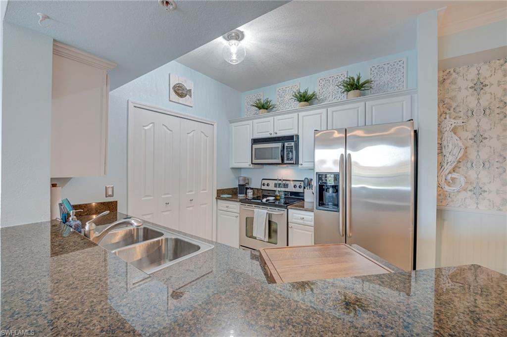 12940 Positano CIR 304 photo 6