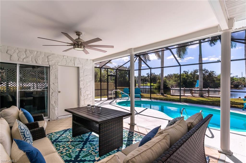 28 Constitution DR photo 19