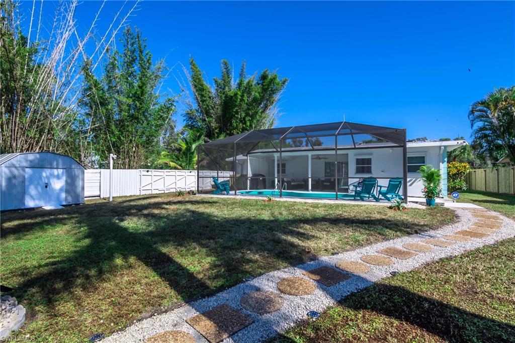 28 Constitution DR photo 8