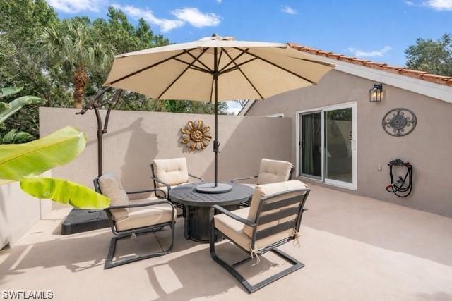 2nd floor patio