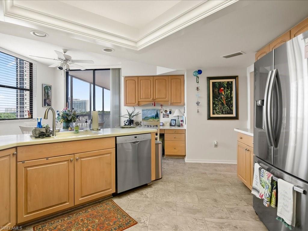 6075 Pelican Bay BLVD 506 photo 8
