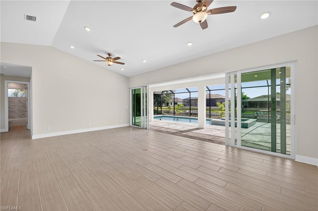 2632 SW 10th AVE photo 33