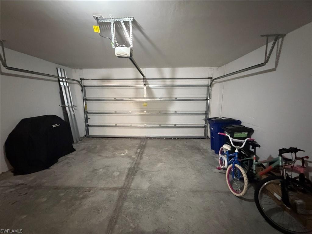 10842 Alvara WAY photo 22