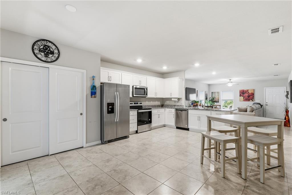 2303 Ben ST S photo 10