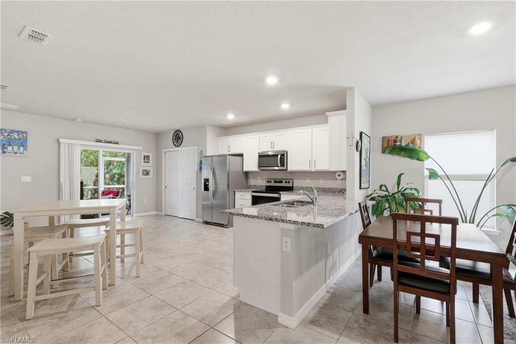 2303 Ben ST S photo 11