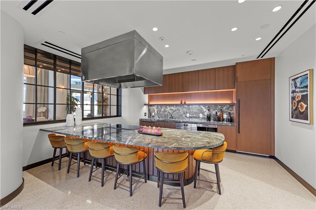 Demonstration Kitchen w/Catering Kitchen