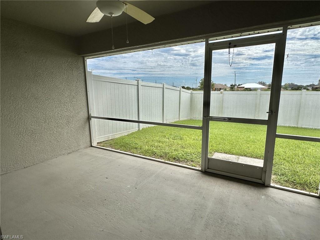 2306 view of screened lanai under truss