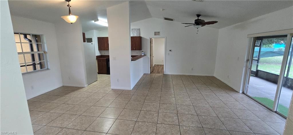 573 Bell BLVD S