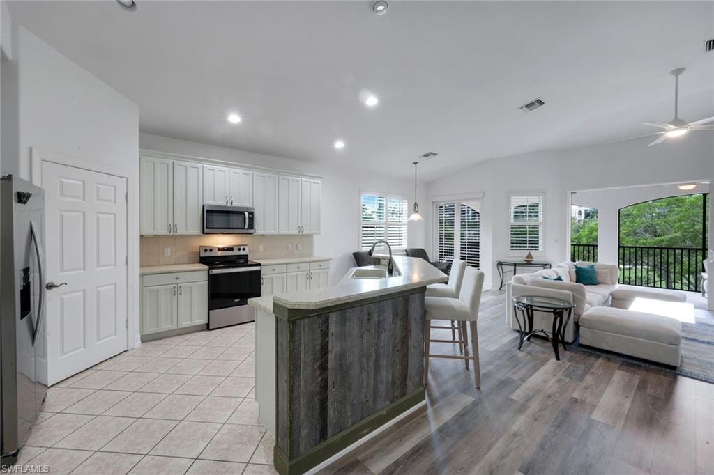 1277 RIALTO WAY 201 photo 9