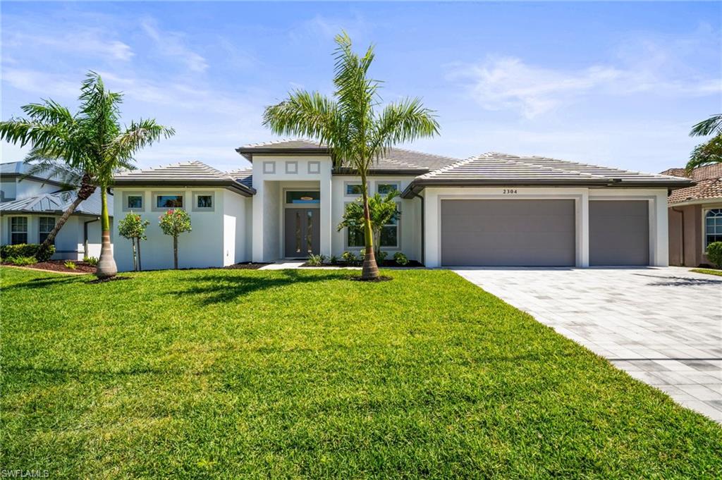 2304 SW 38th TER