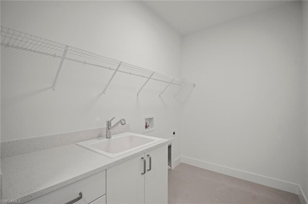 2304 SW 38th TER photo 39