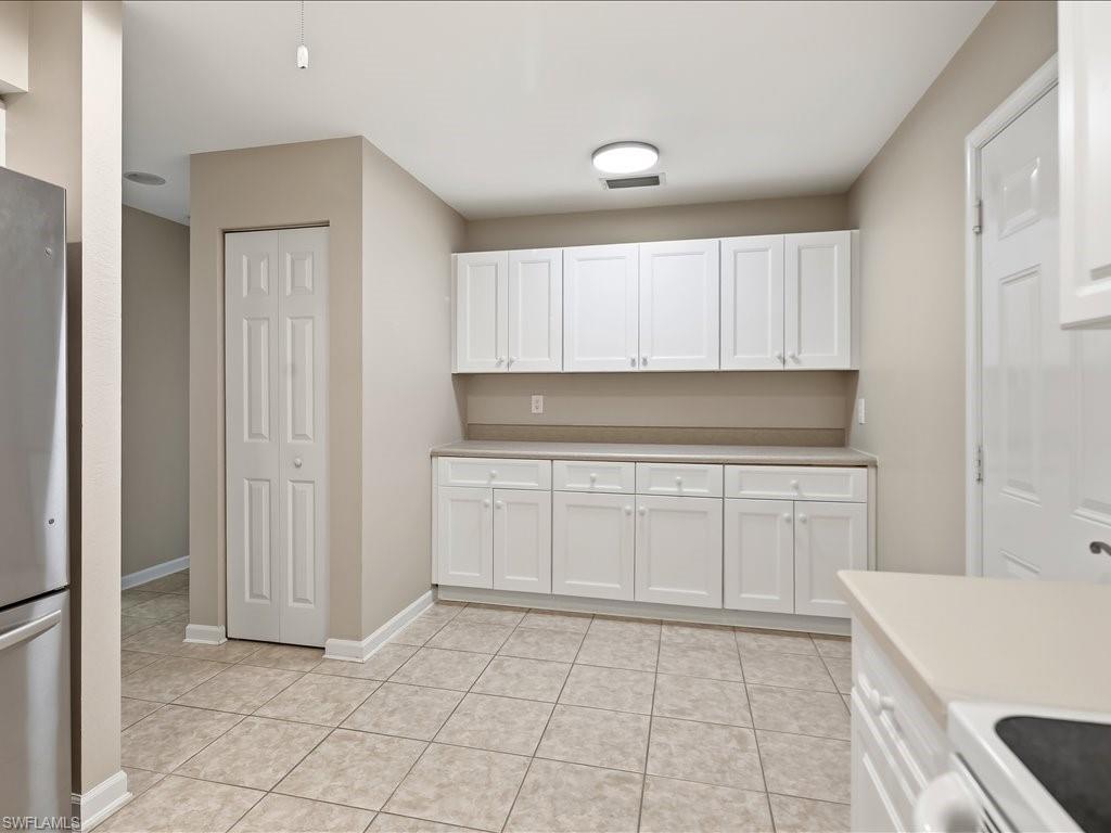 25064 Peacock LN 101 photo 11