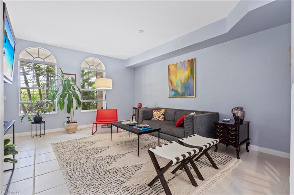 6112 Towncenter CIR photo 6