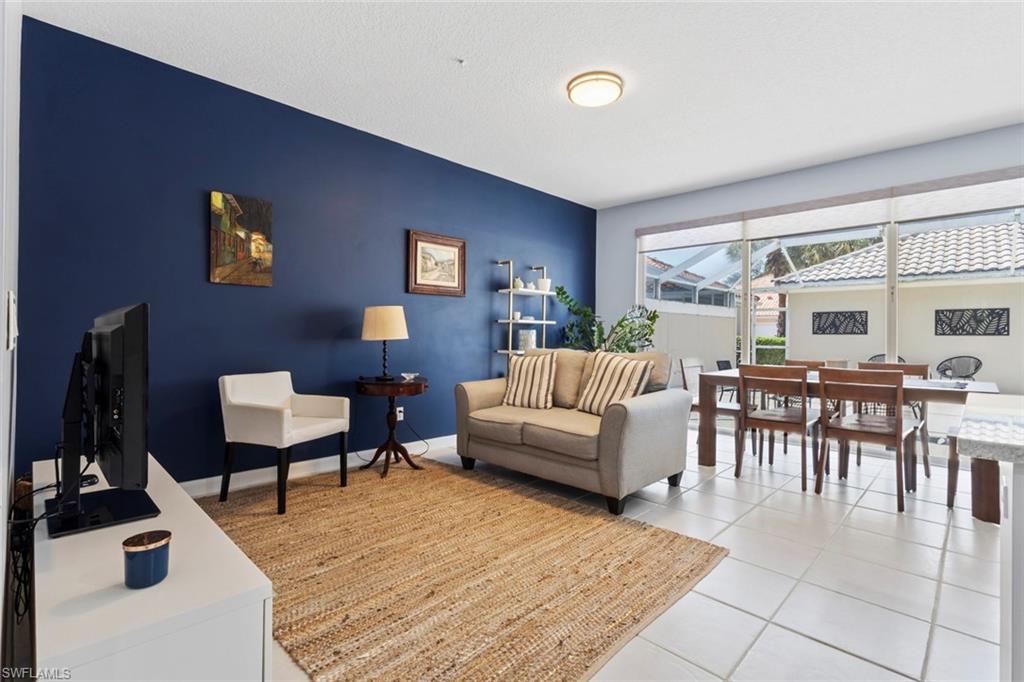 6112 Towncenter CIR photo 13