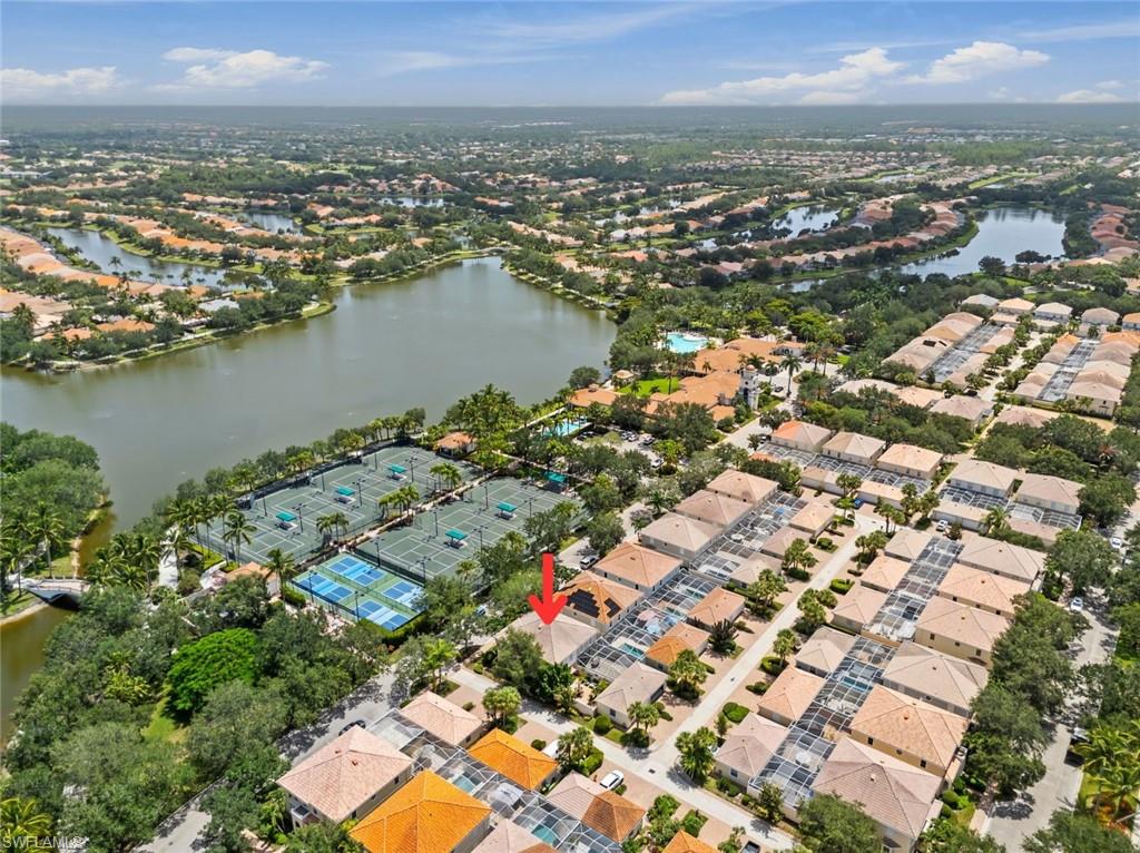 6112 Towncenter CIR photo 32