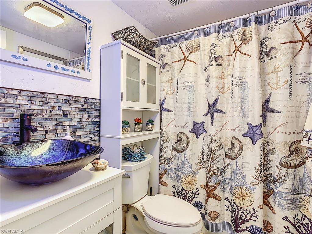 4625 Bayshore DR D8 photo 26