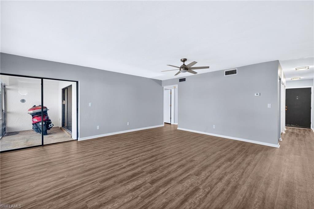 4904 Vincennes ST 102 photo 12