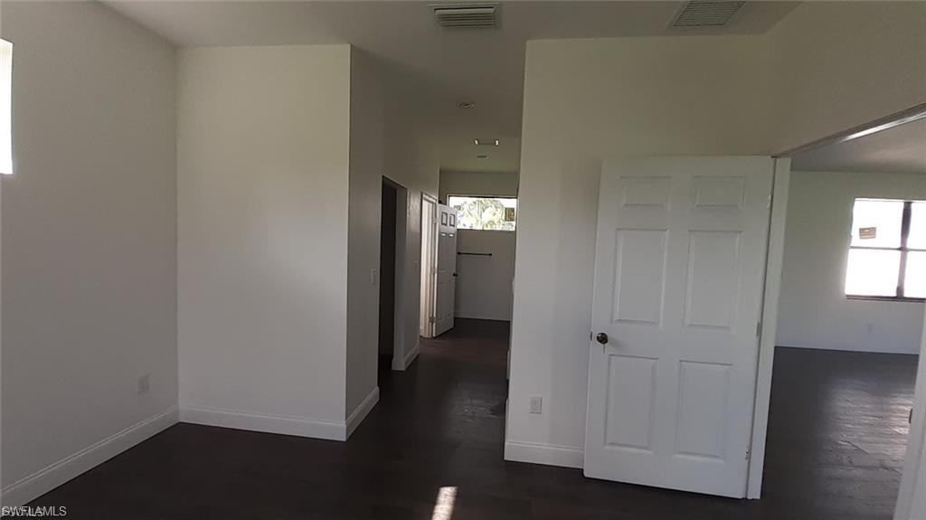 1201 NE 18th PL photo 10